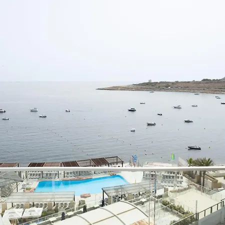 Mediterranean Living Right By The Sea St. Paul's Bay